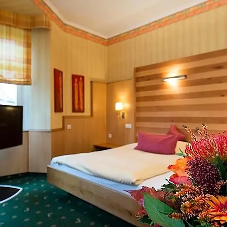Ambient Zum Schwan Szálloda 3*
