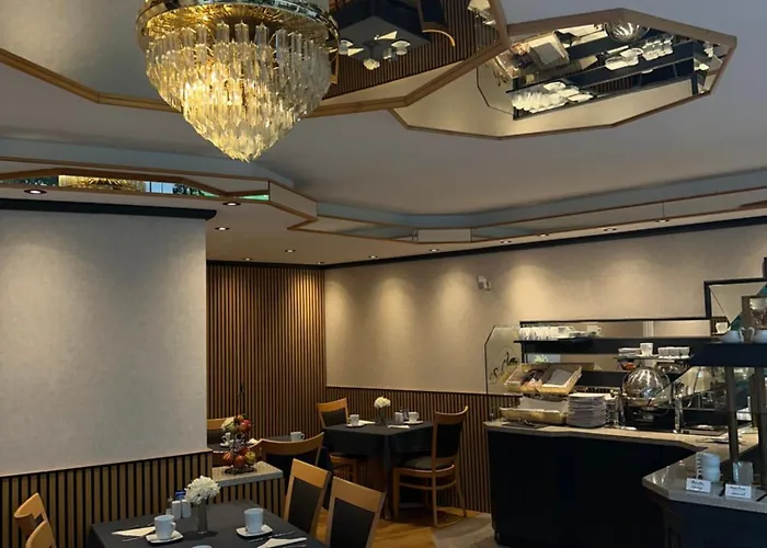 祖姆施万安姆比恩特酒店 盖尔森基兴