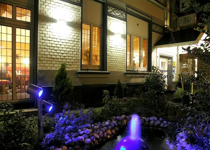 祖姆施万安姆比恩特酒店