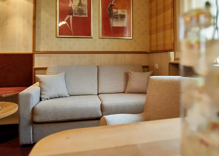 祖姆施万安姆比恩特酒店